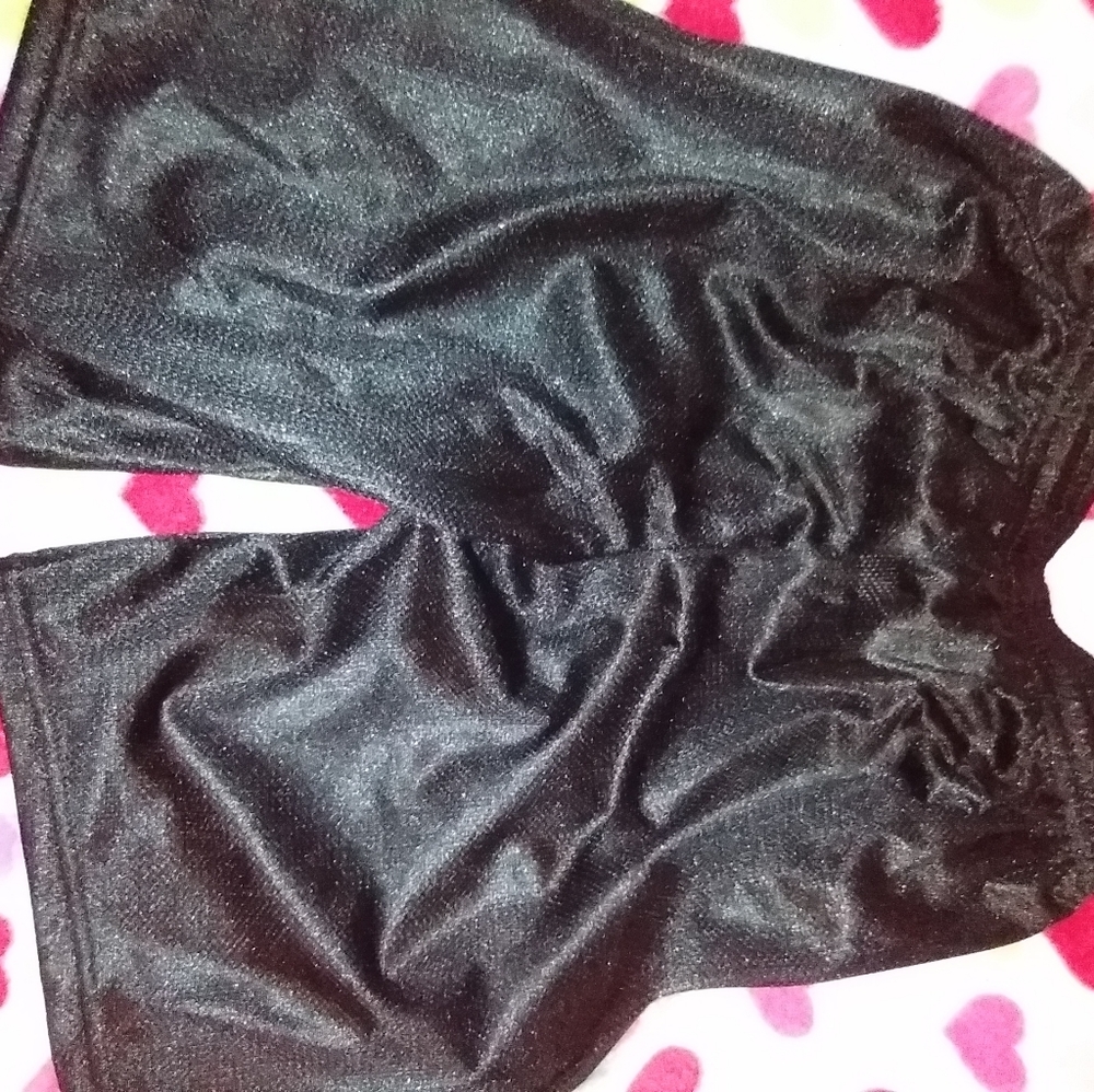 Shorts - Picture 3 of 3